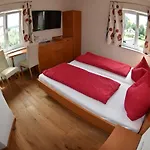 ベッド・アンド・ブレックファスト Seebaer Velden 3*