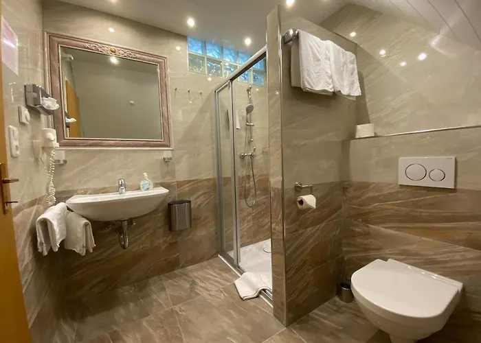 Frühstückspension Seebär Velden 3*