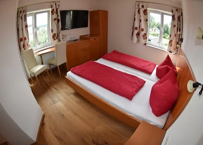 Frühstückspension Seebär Velden 3*