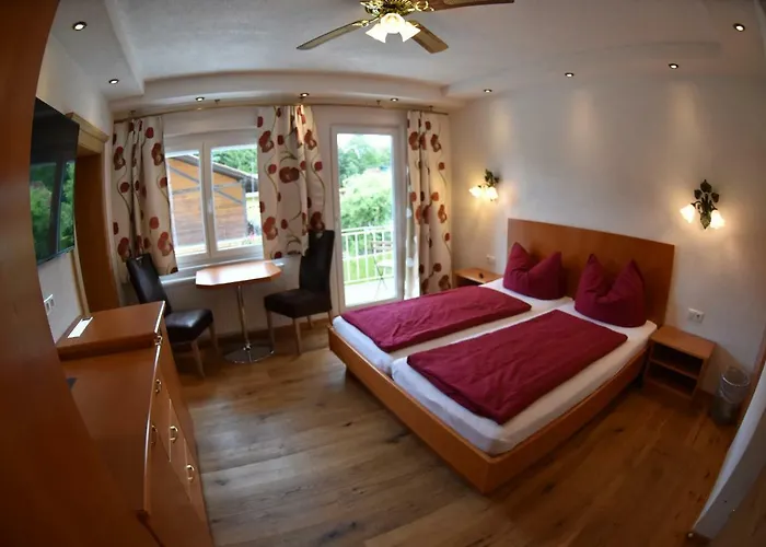 Frühstückspension Seebär Velden 3*